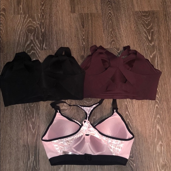3 VS sports bras - Picture 2 of 6